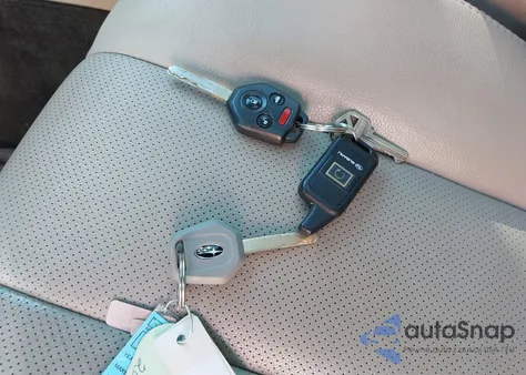 2013 Subaru Outback 2.5I Limited from USA, damaged, VIN 4S4BRBLC0D3201929